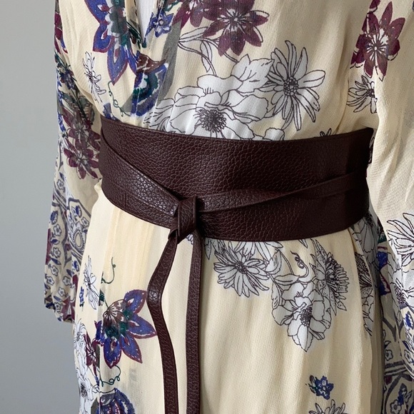 SOLD!  Sheer Floral Kimono Angie Large - Picture 11 of 13